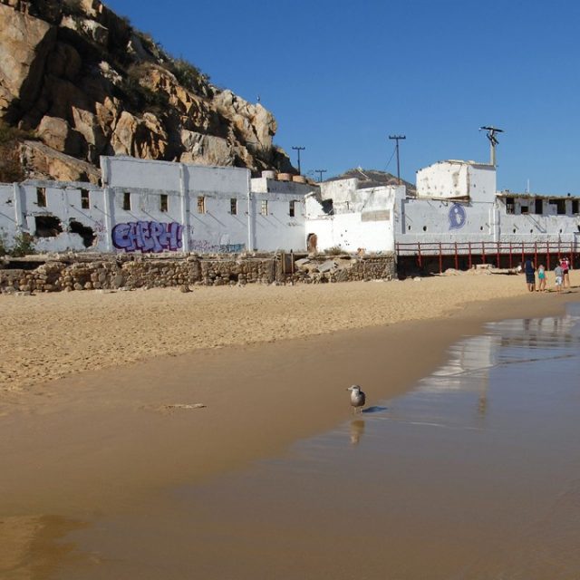 The Story of 幸运飞行艇 Cabo San Lucas’s Least Publicized Beach